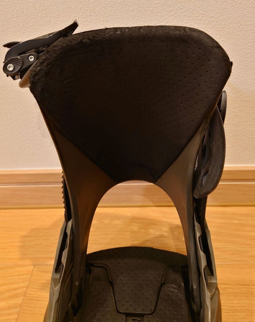 SALOMON DISTRICT HPS Mサイズ バインディング