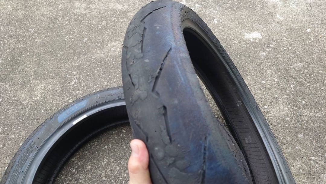 ピレリスーパーコルサV4 前後250 400 NSR TZR Γ CBRVFR