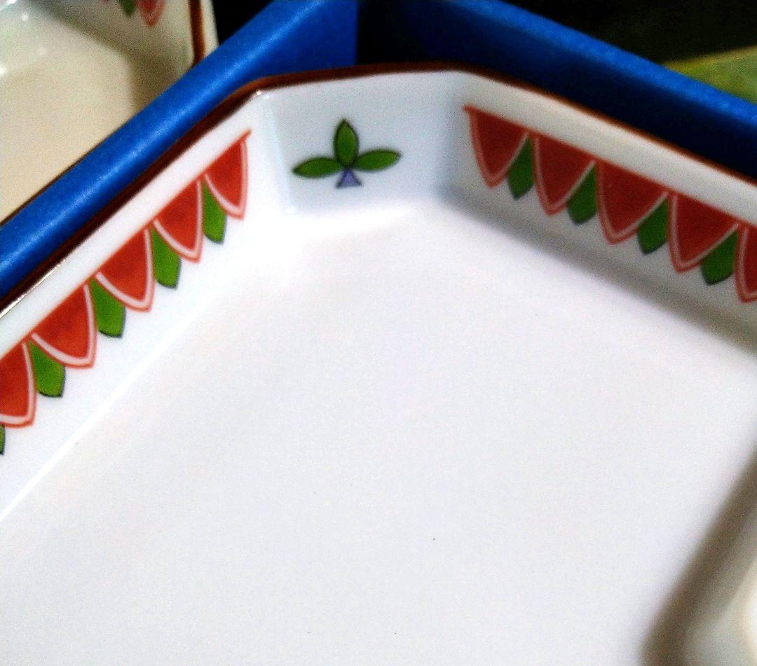 ♥希少５０年前のヴンテージ品⬛前畑陶器・美濃焼 ・庫山窯【高級金彩 】赤絵 4皿