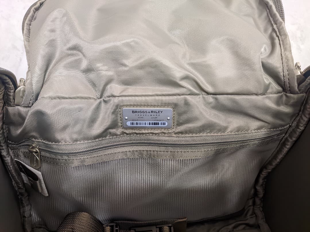 定価14万円・[Briggs & Riley] ガーメントバッグ ベースライン