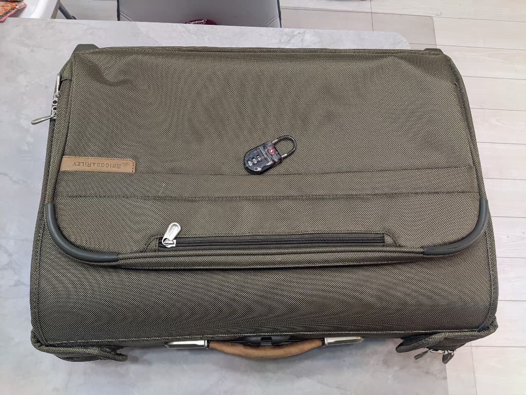 定価14万円・[Briggs & Riley] ガーメントバッグ ベースライン