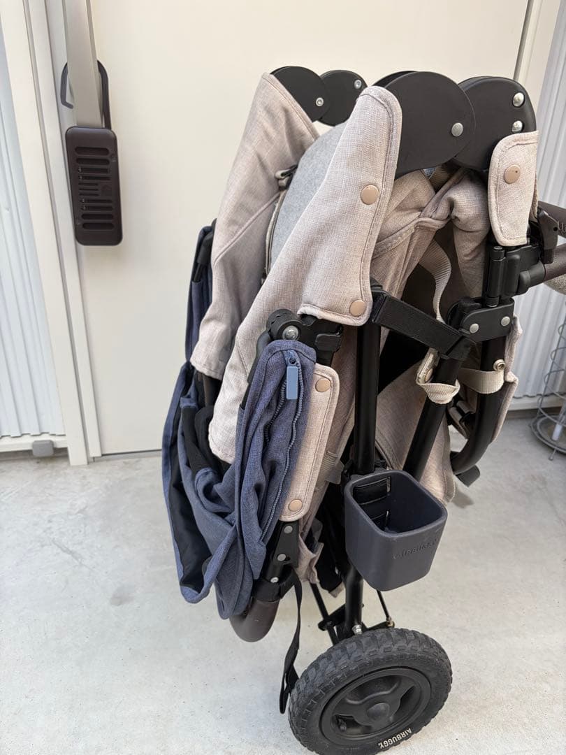 エアバギー　ココプレミア　ベージュ