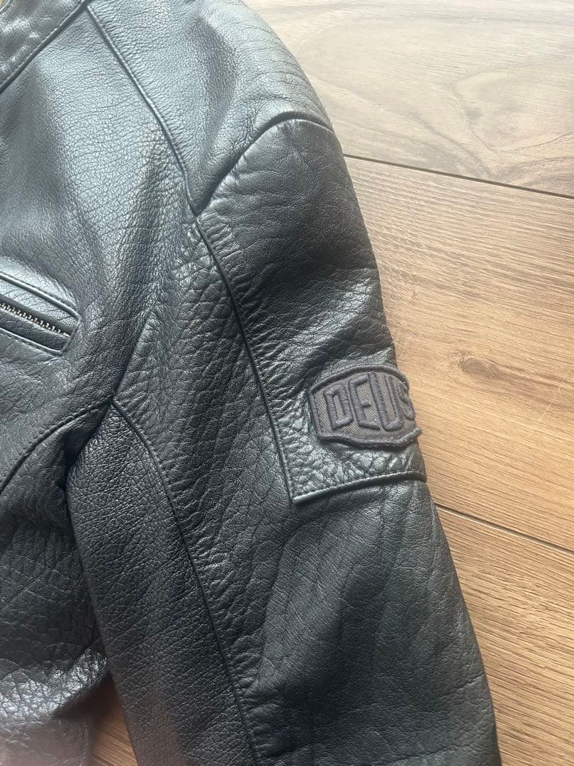 2/8まで限定価格　希少　レア　DEUS 本革　リアルレザー シングルライダース
