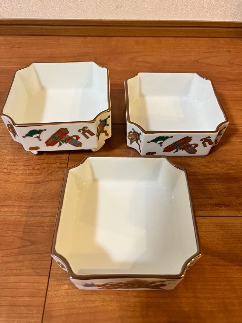 有田焼　三段重