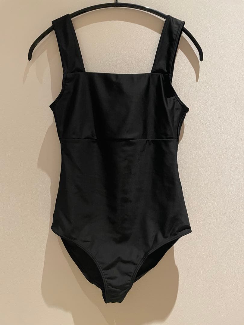 LOHEN ローヘン　バックデザインスイムウェアand ショーツSET