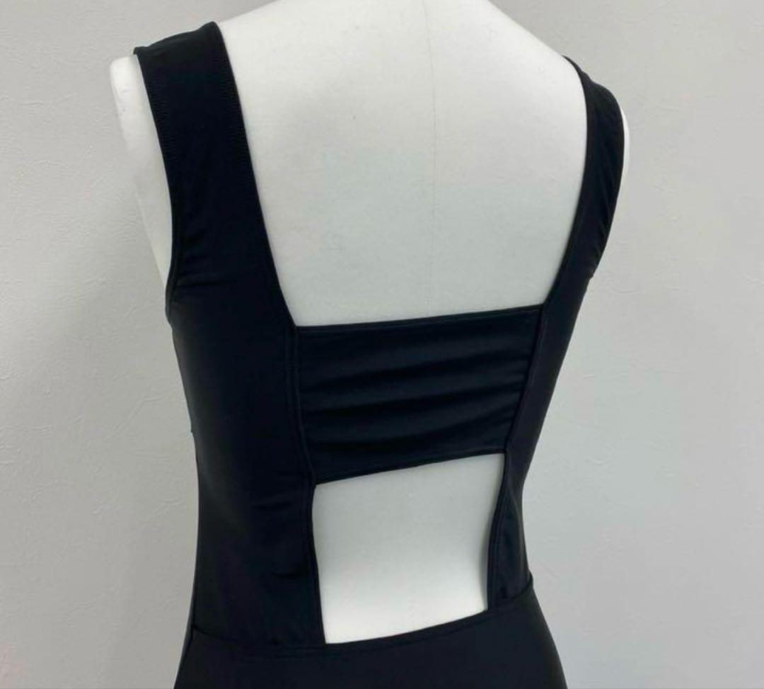 LOHEN ローヘン　バックデザインスイムウェアand ショーツSET