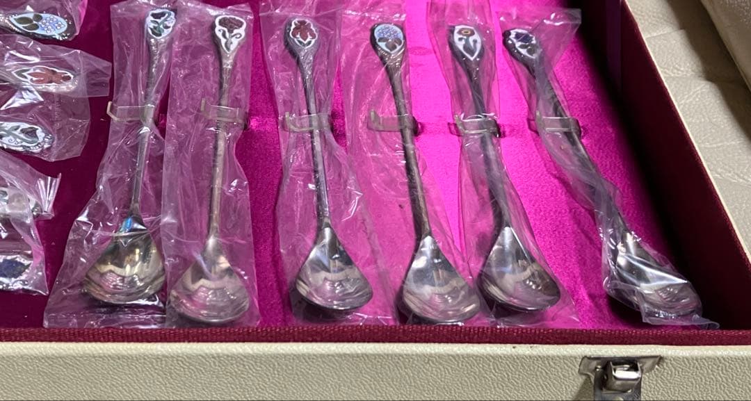 新品未使用　ガーランド　カトラリー24本セット　銀　千趣会　花　昭和レトロ