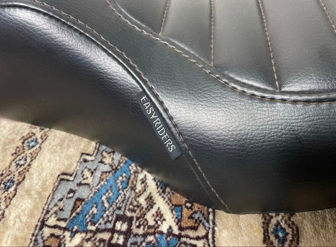 バイクシート ハーレー　ダイナ