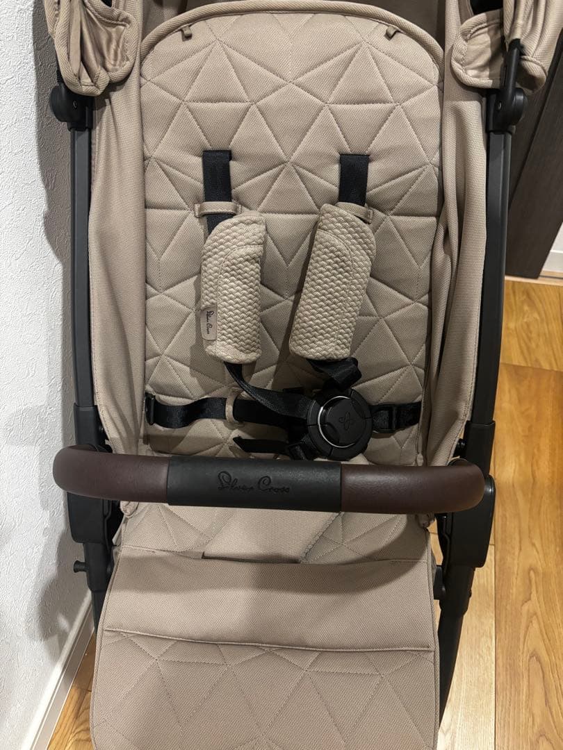 エコメルカリ便★silver cross CLIC ベビーカー　コンパクト