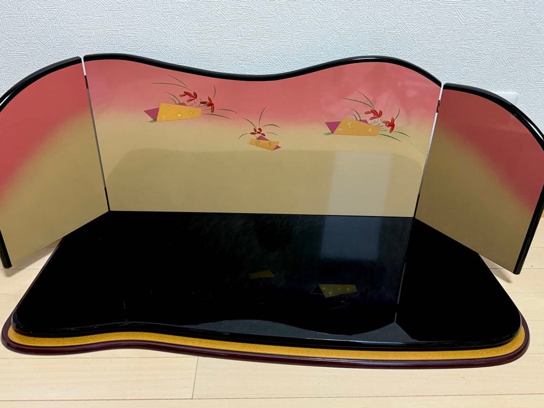 雛人形　飾り台　屏風　人形の秀月　平安絵巻雛