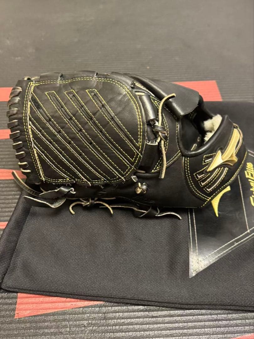 ミズノ 一般硬式 グローバルエリート 左投げ 投手用 グローブ