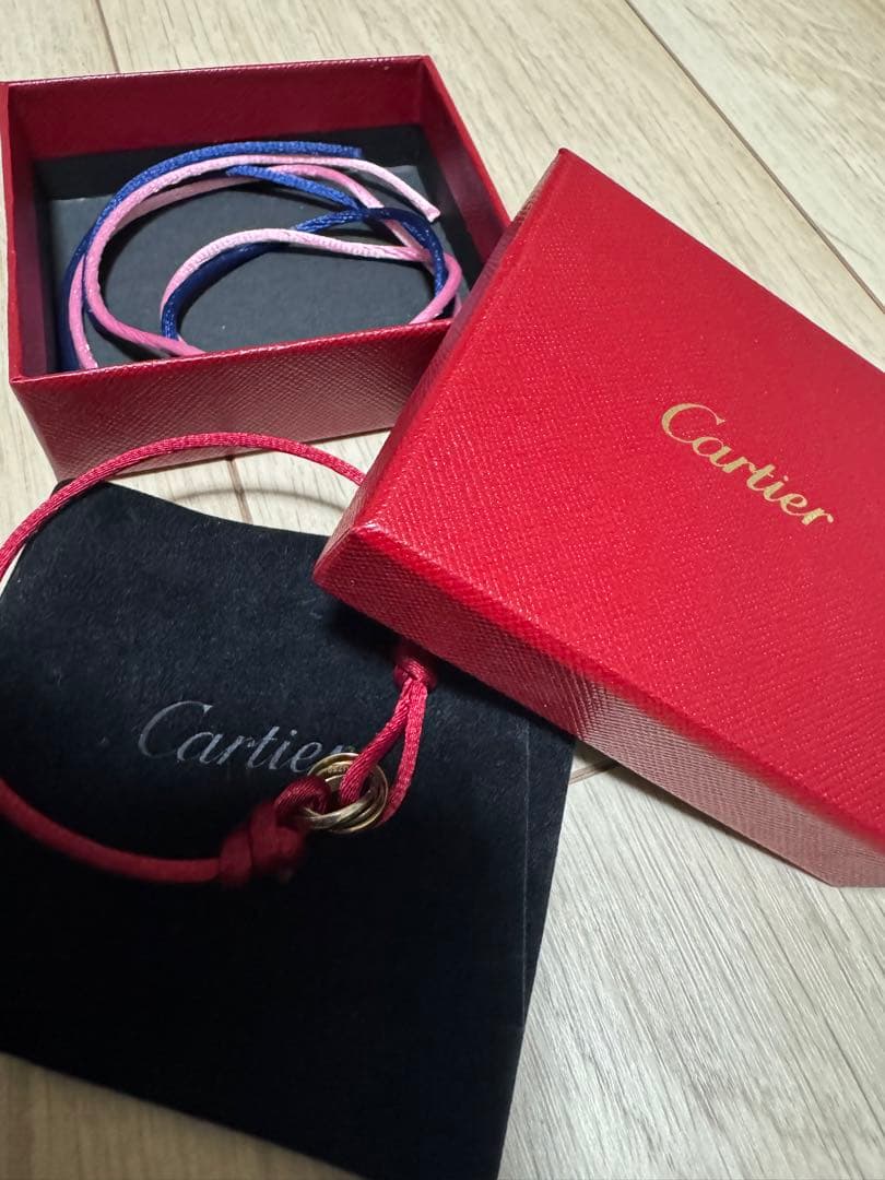 カルティエ　トリニティ　コードブレスレット