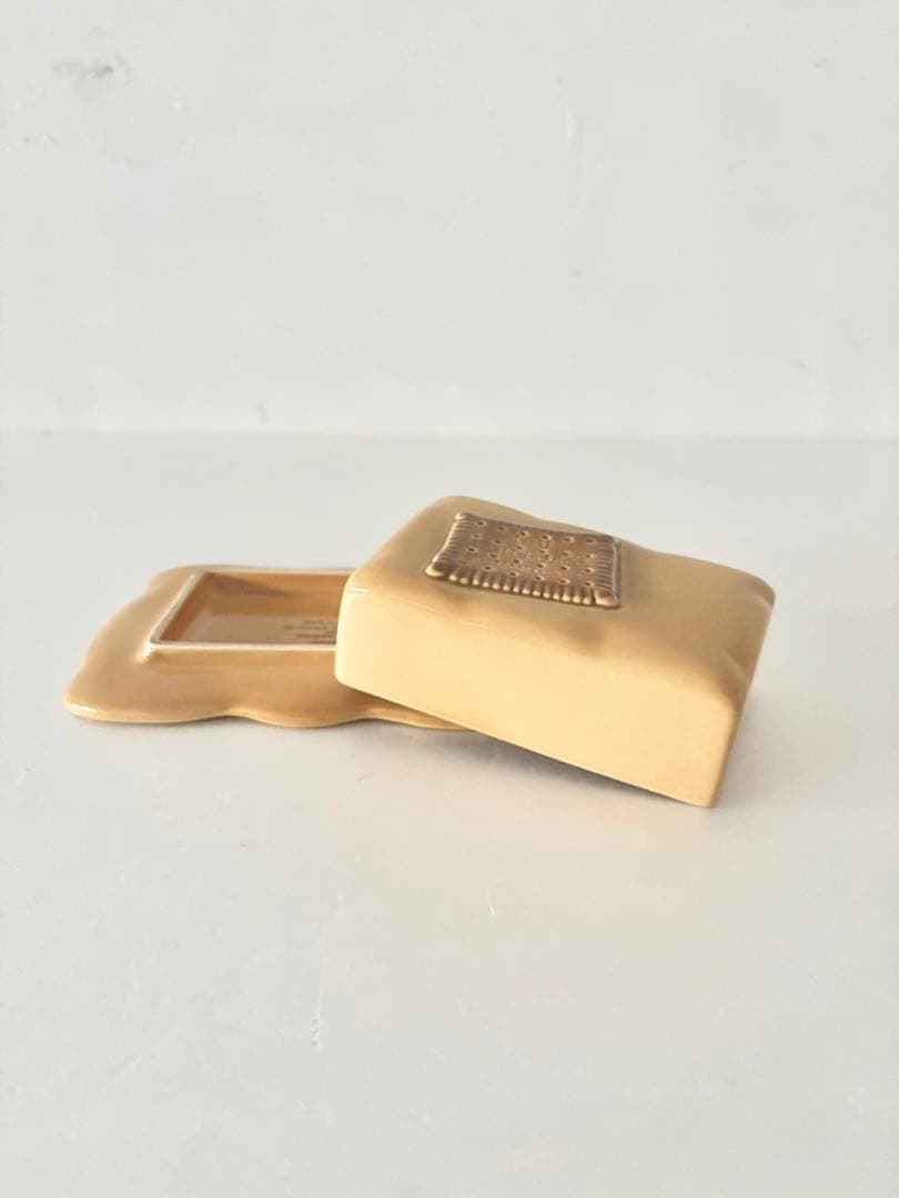 【フランスヴィンテージ】LU　ビスケット　　バターケース　陶器