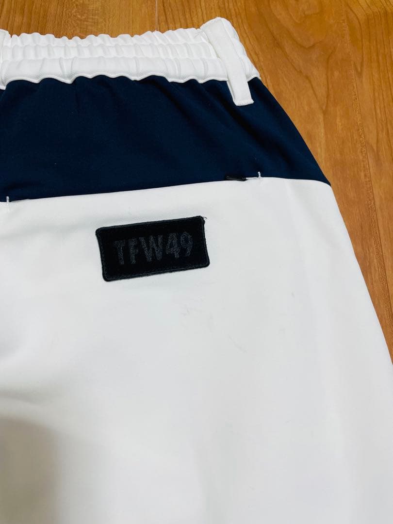 定価8.7万　TFW49 MULTIセットアップ　ホワイト　ジャージ L ゴルフ