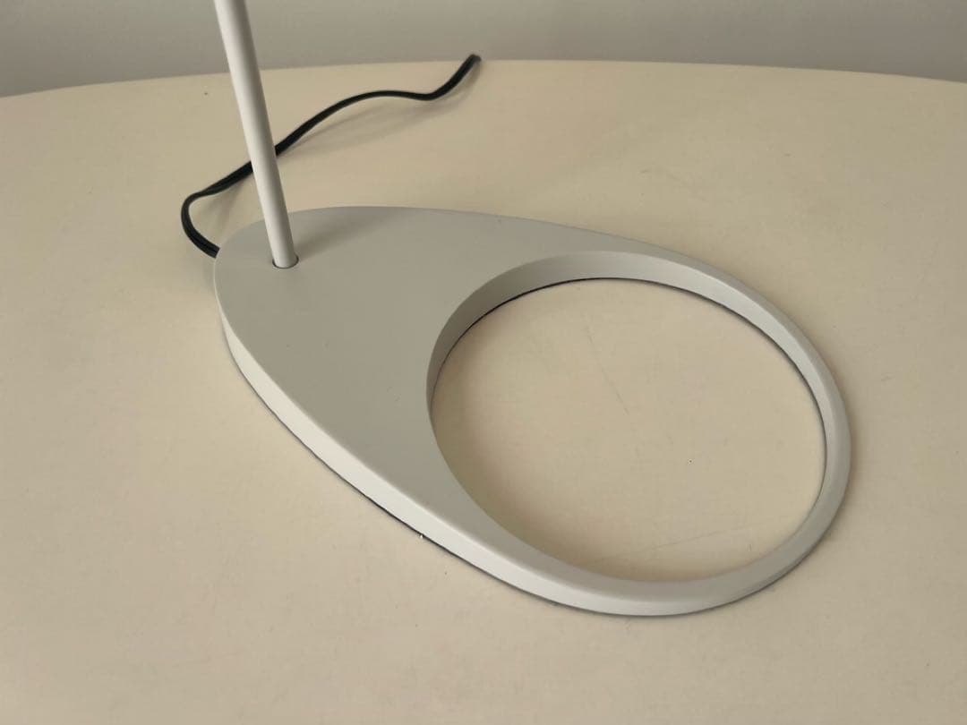 アルネ・ヤコブセン AJ フロアライト リプロダクト