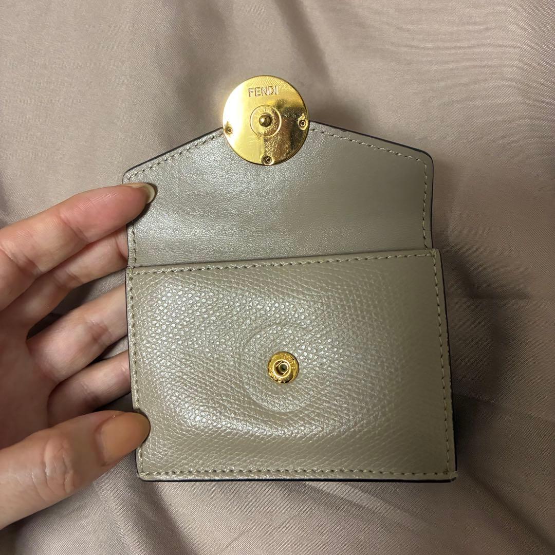 値下げしました。FENDI フェンディ 三つ折り財布