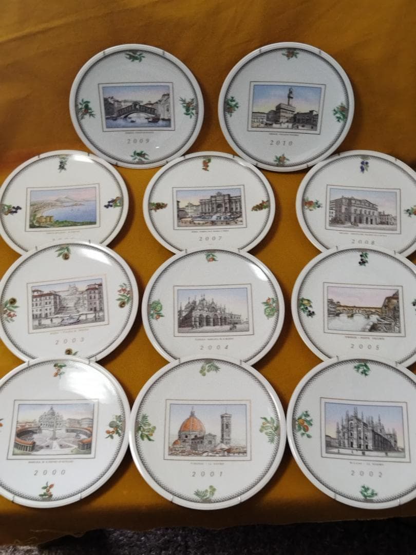 リチャード・ジノリ　イヤープレート　11枚　2000年代　絵皿ハンガー付　未使用