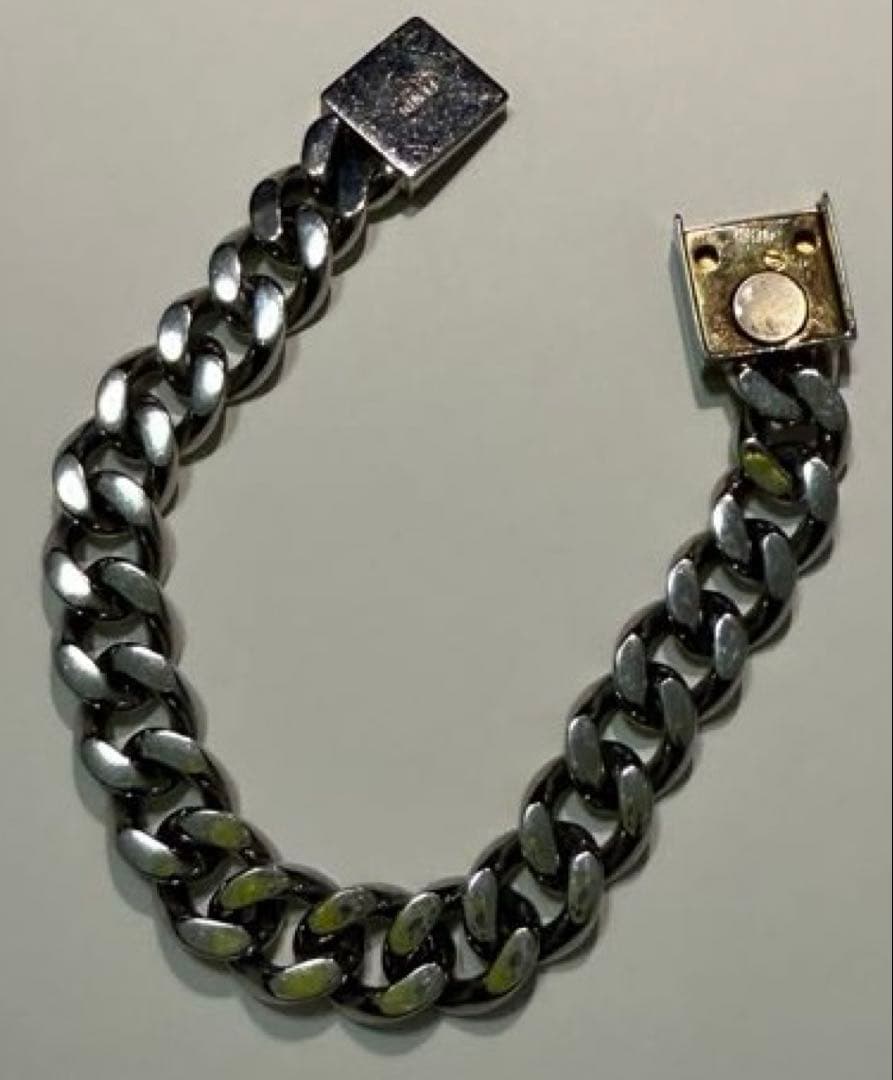 Fendi シルバーチェーンブレスレット