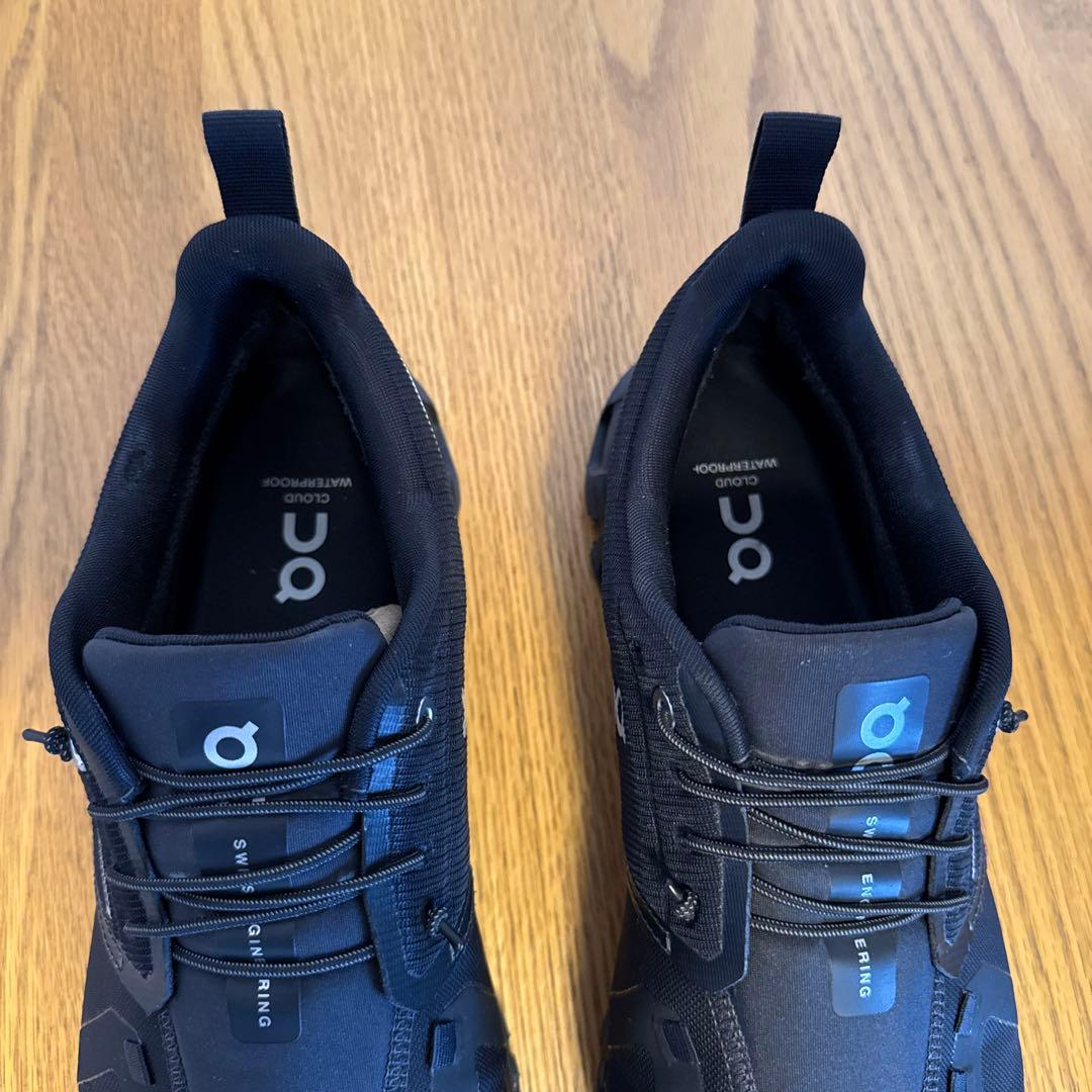 on Cloud6 WP ブラック 28cm