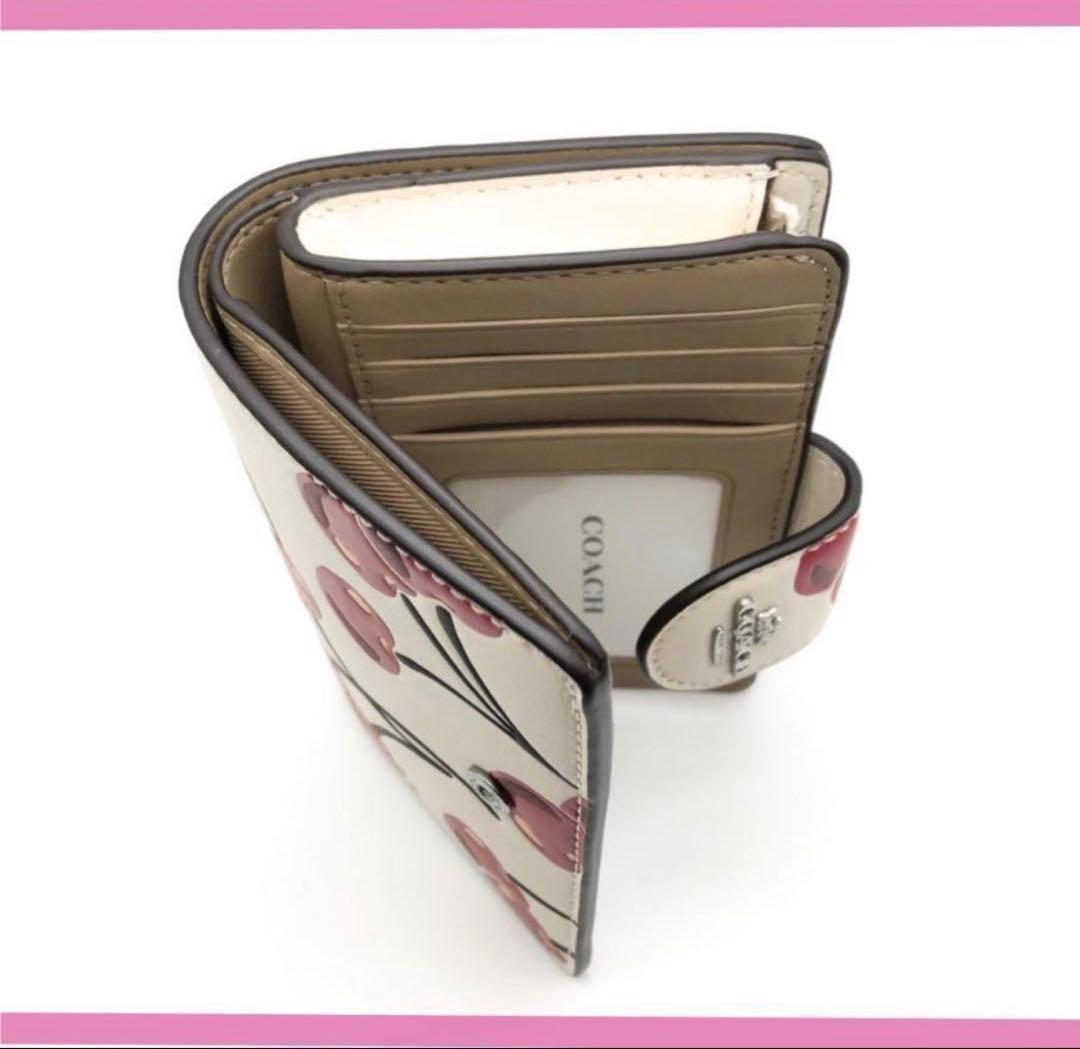 COACH コーチミディアム チェリー プリント さくらんぼ 二つ折り財布