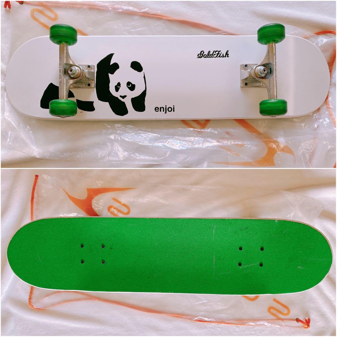 デッキがグリーンのお洒落スケートボード　パンダenjoi エンジョイ