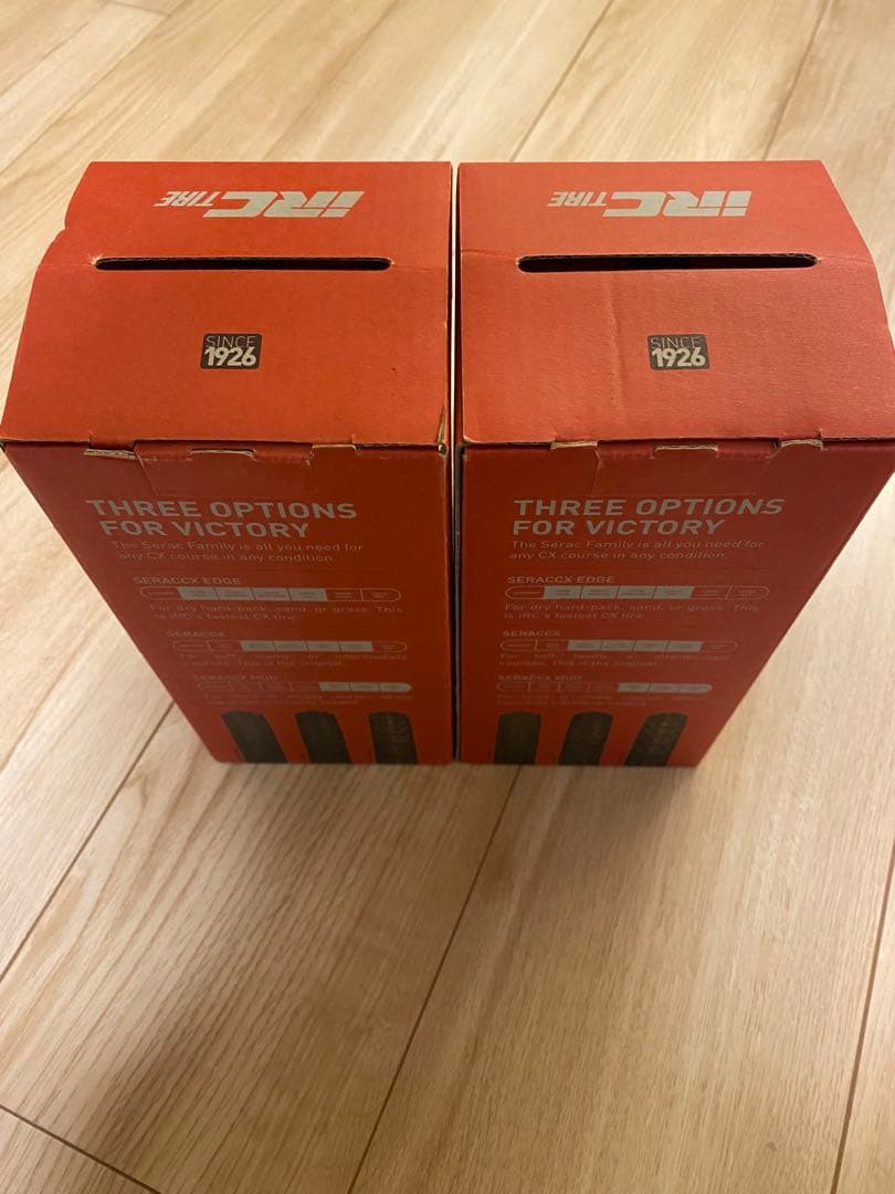 IRC SERAC CX MUD TLR チューブレスタイヤ 2本セット