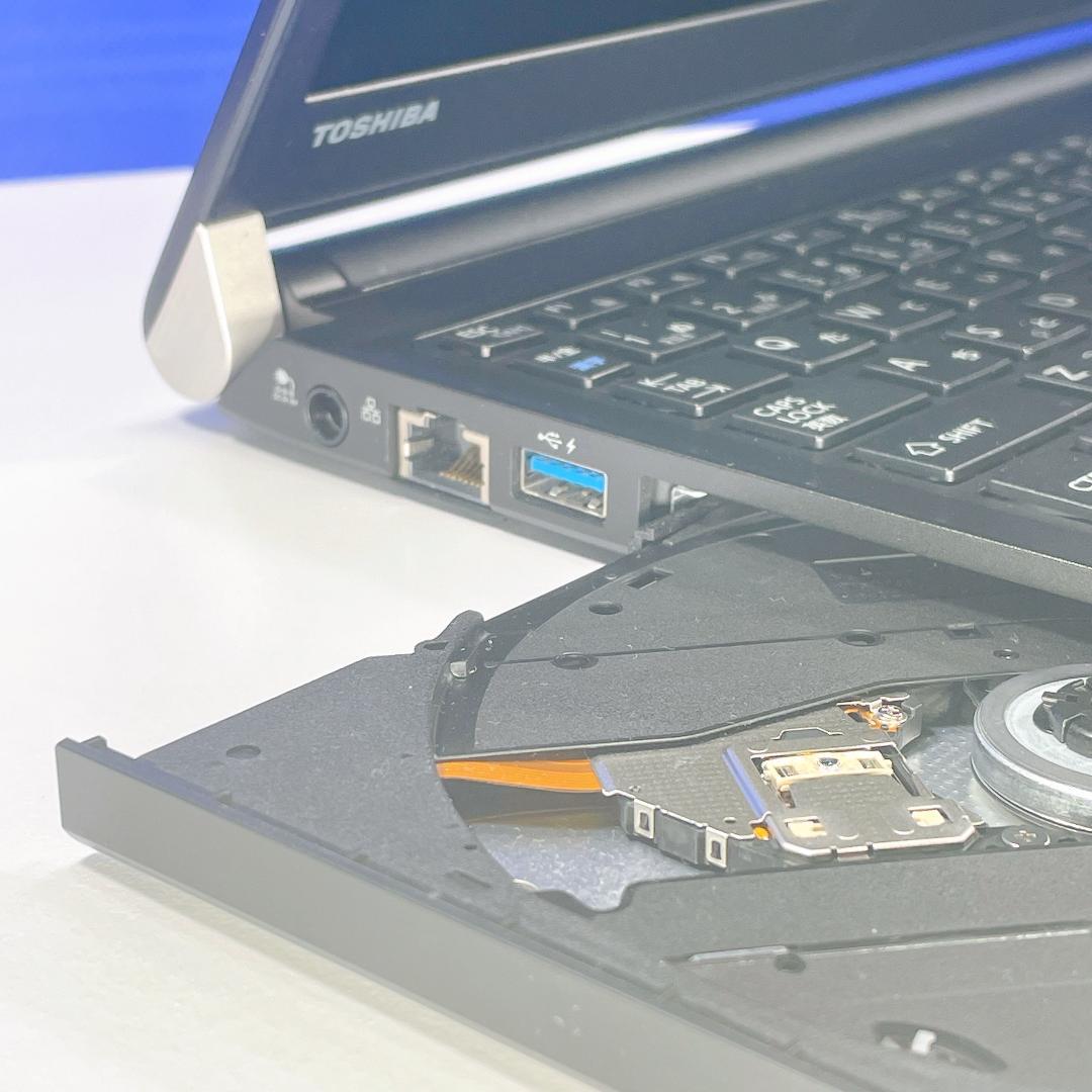 即利用OK！快速SSD✨Windows11✨小型軽量✨東芝カメラ付ノートパソコン