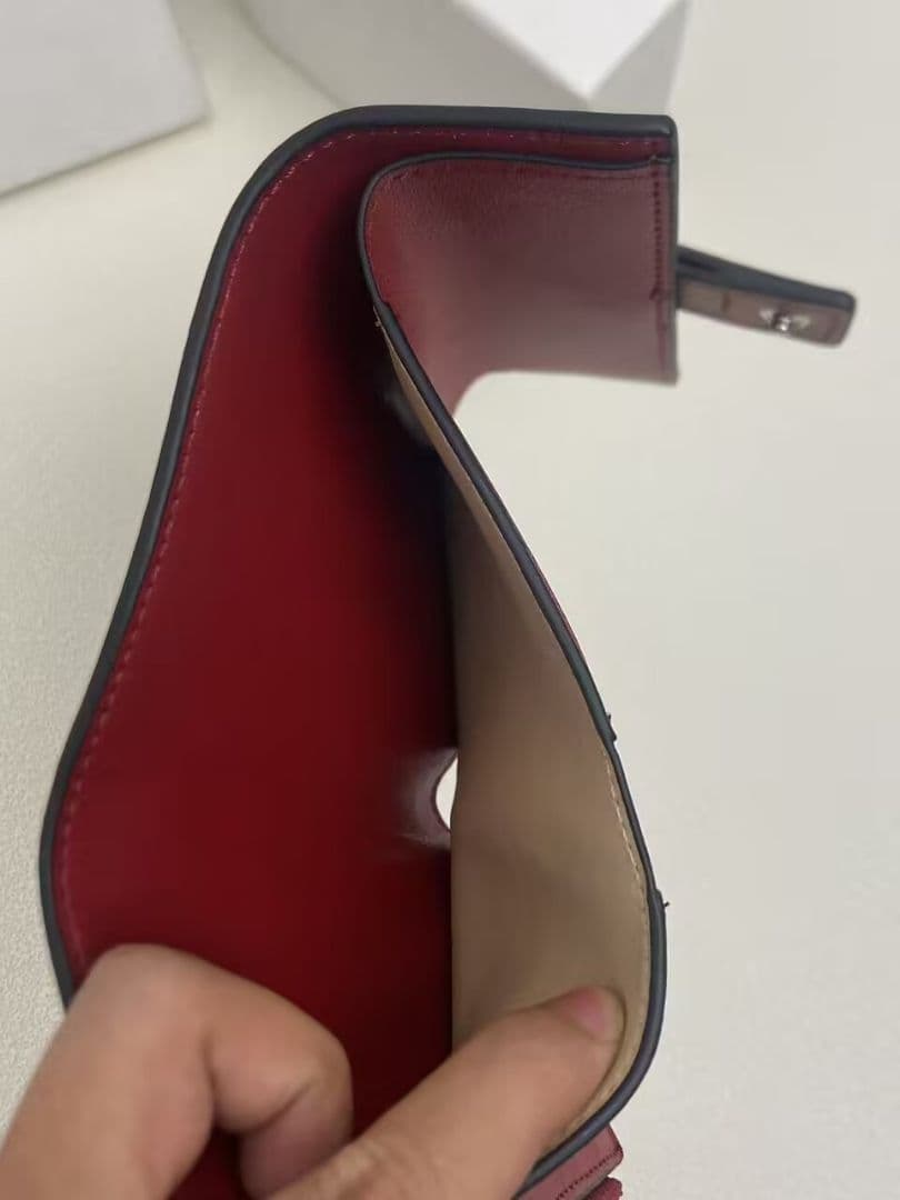 LOEWEブラウンレザ一ミつ折り財布