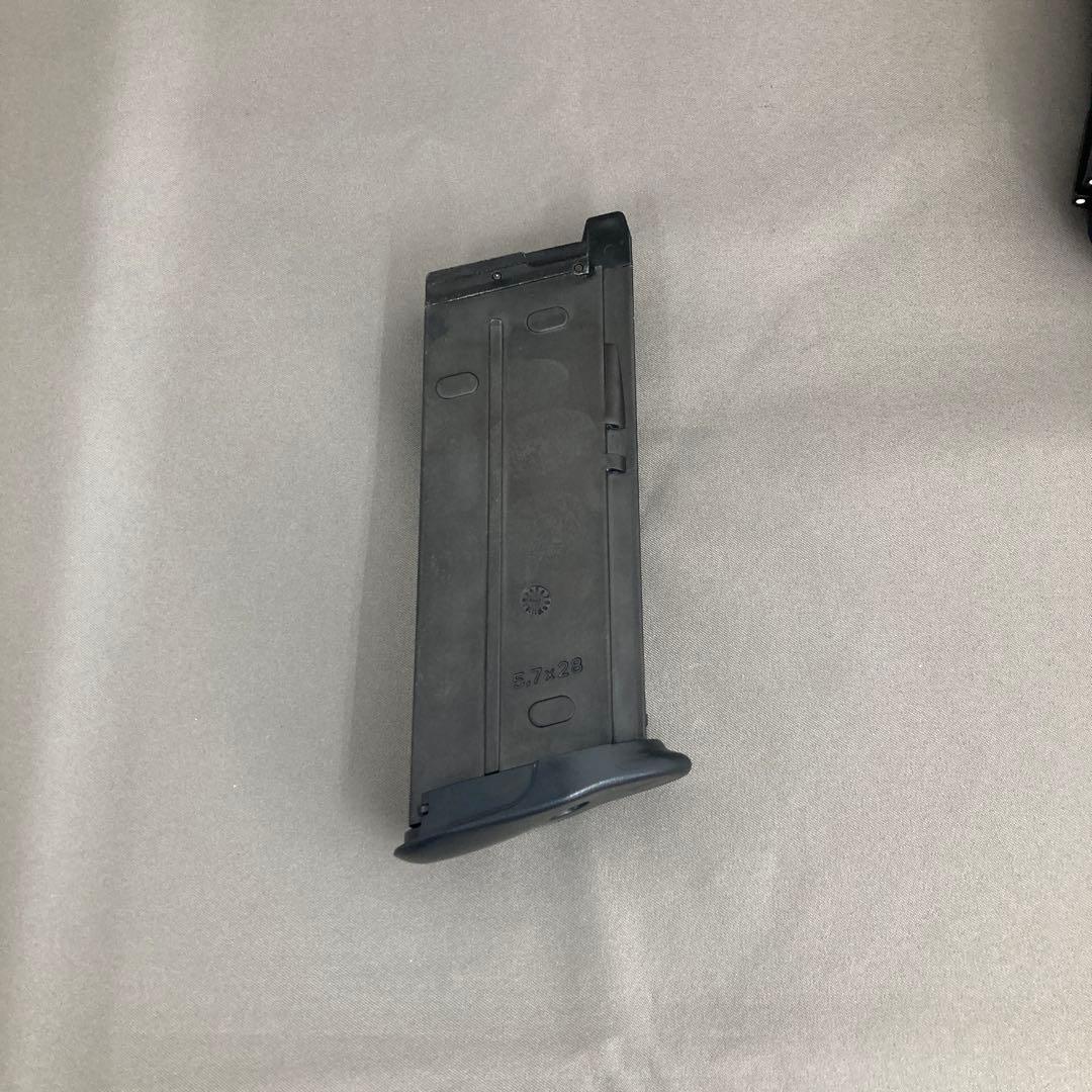 と*も様 東京マルイ FN5-7 ガスガン