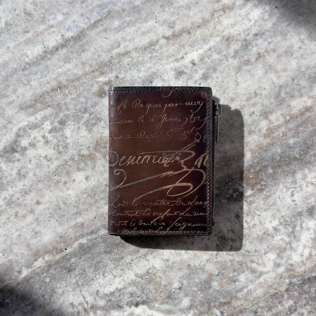 限定 定価13.6万円 ベルルッティ ペリプル スクリットレザーミニ財布