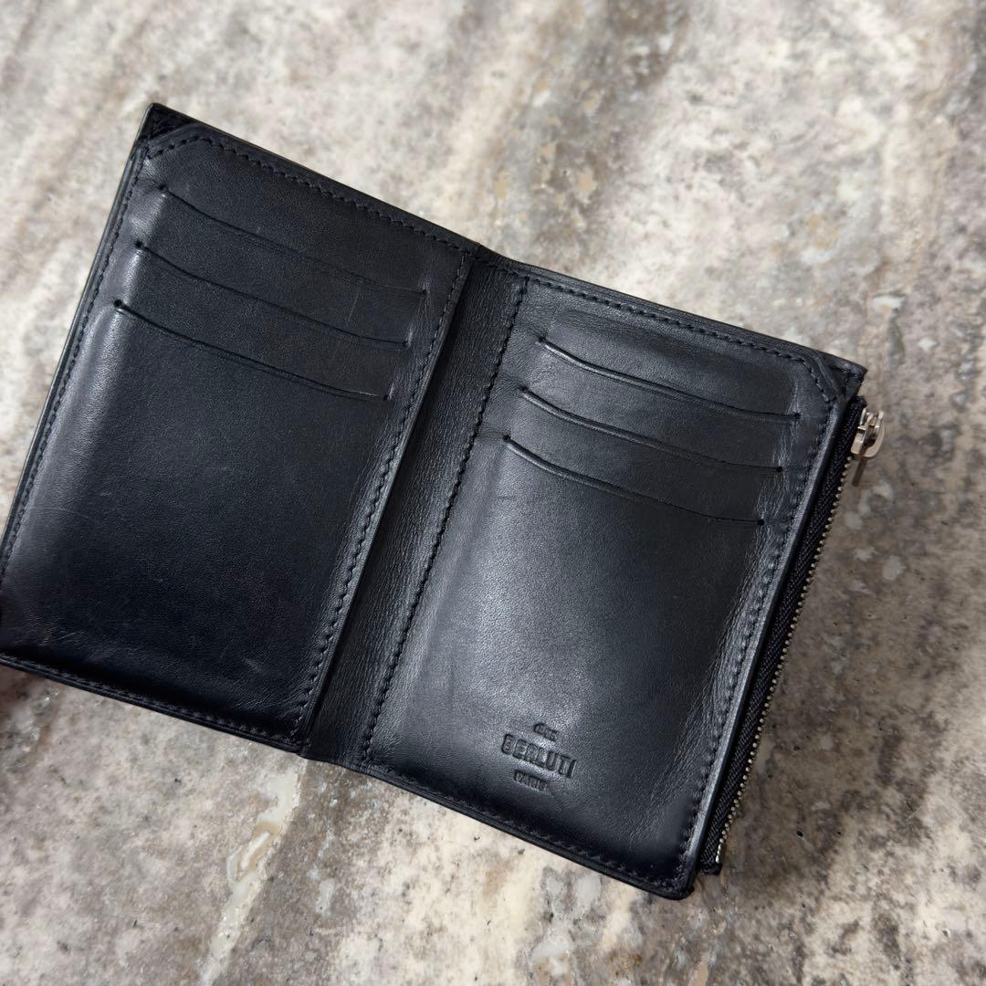 限定 定価13.6万円 ベルルッティ ペリプル スクリットレザーミニ財布