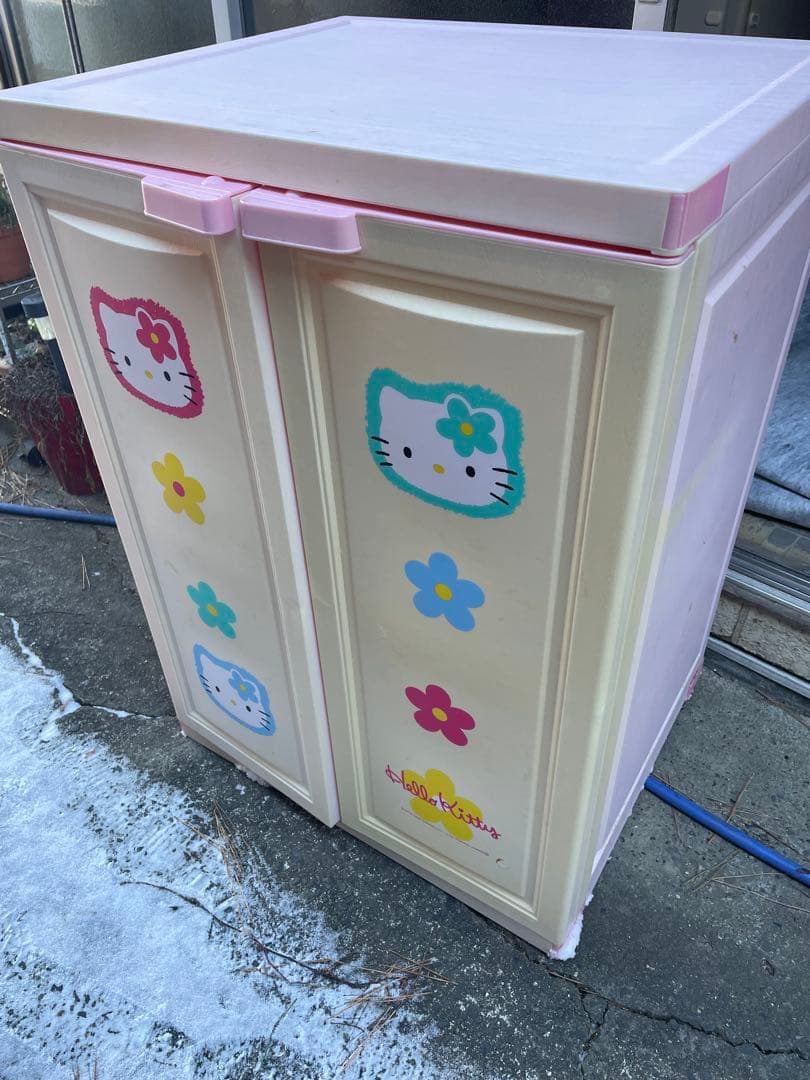 キティちゃん　ハローキティー　サンリオ　衣装棚　昭和　レトロ