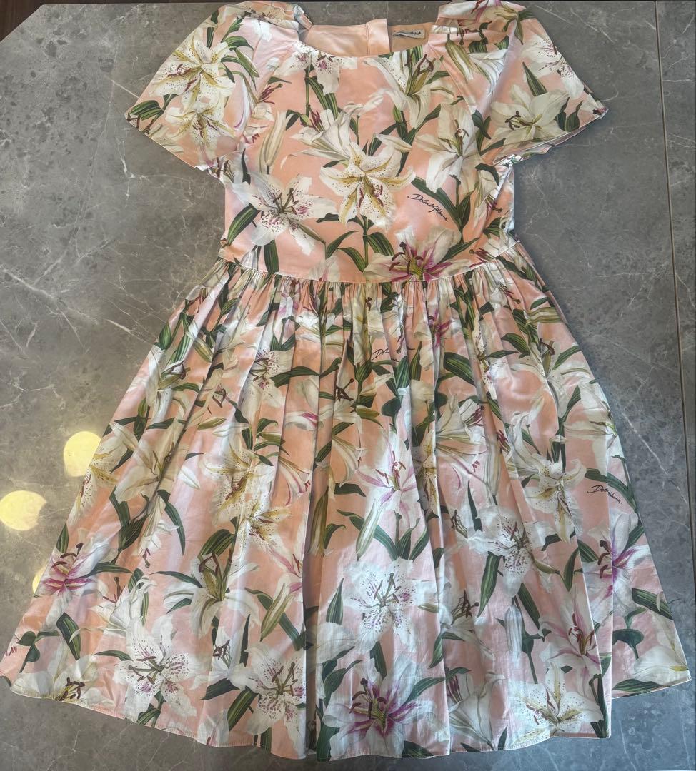 花柄半袖フレアワンピース