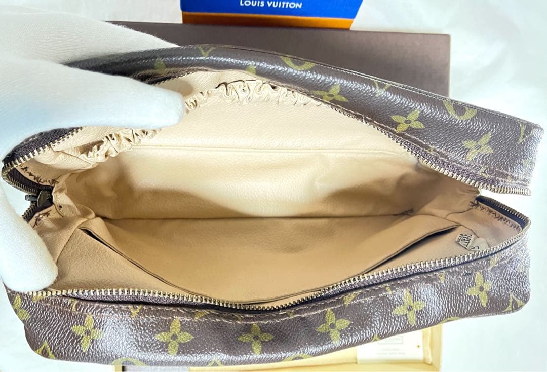 11 【ルイヴィトン】LOUIS VUITTON ポーチ セカンドポーチ