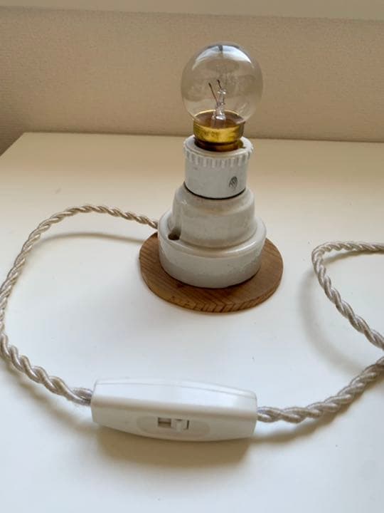 照明　KRANK ソケットランプ