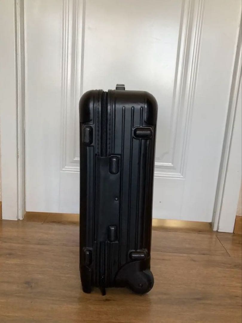 リモワサルサ2輪 デジタル迷彩仕様 最新TSA搭載★艶消黒35ℓ機内持込可能