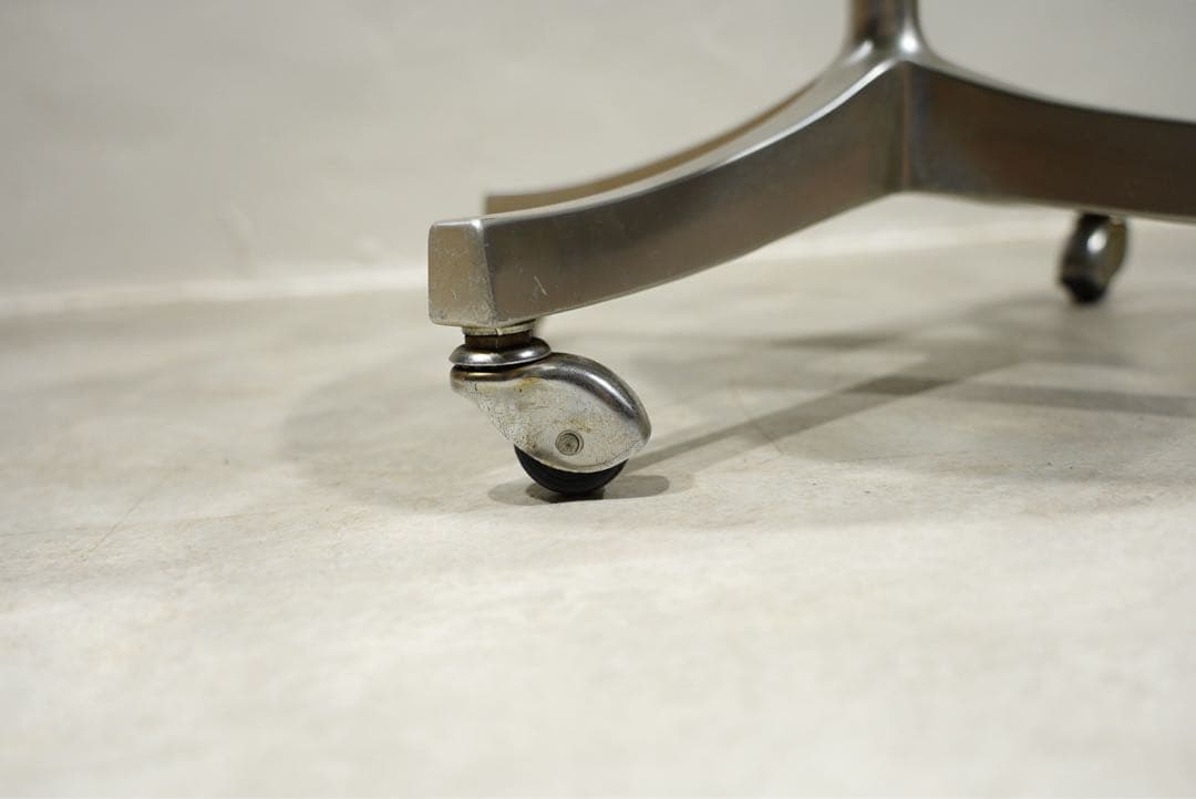 天童木工　キャスターチェア　剣持勇　tendo カブトチェア　ビンテージ