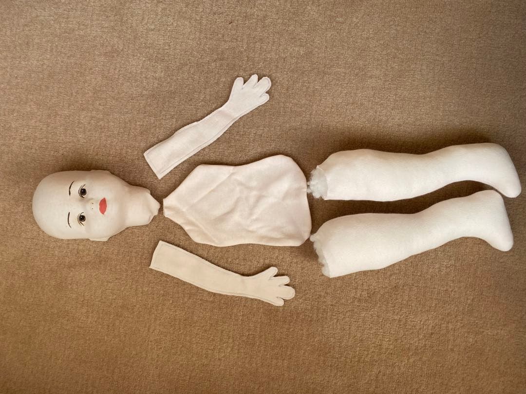 スイスの抱き人形Schweizer Stoffpuppen  制作キット