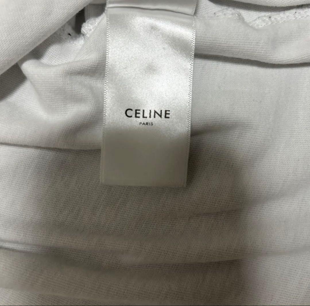 CELINEのTシャツです