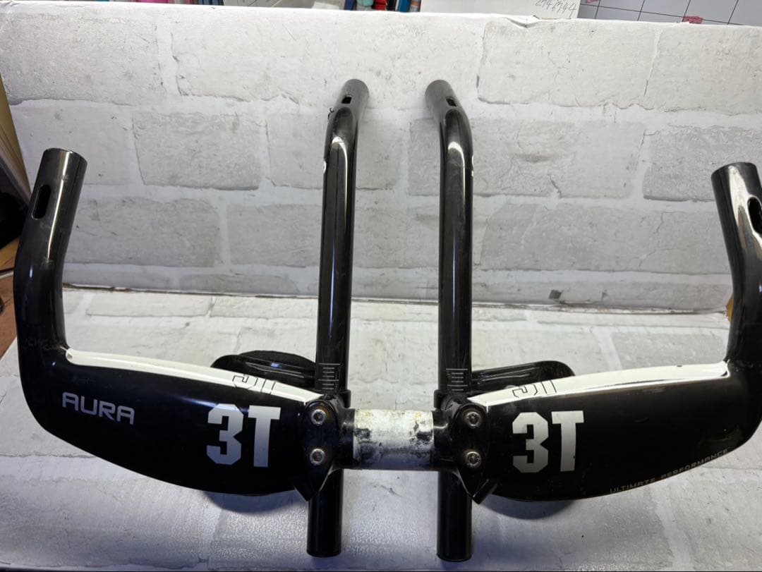 3T ultimate performance TTバイク　フルカーボンハンドル