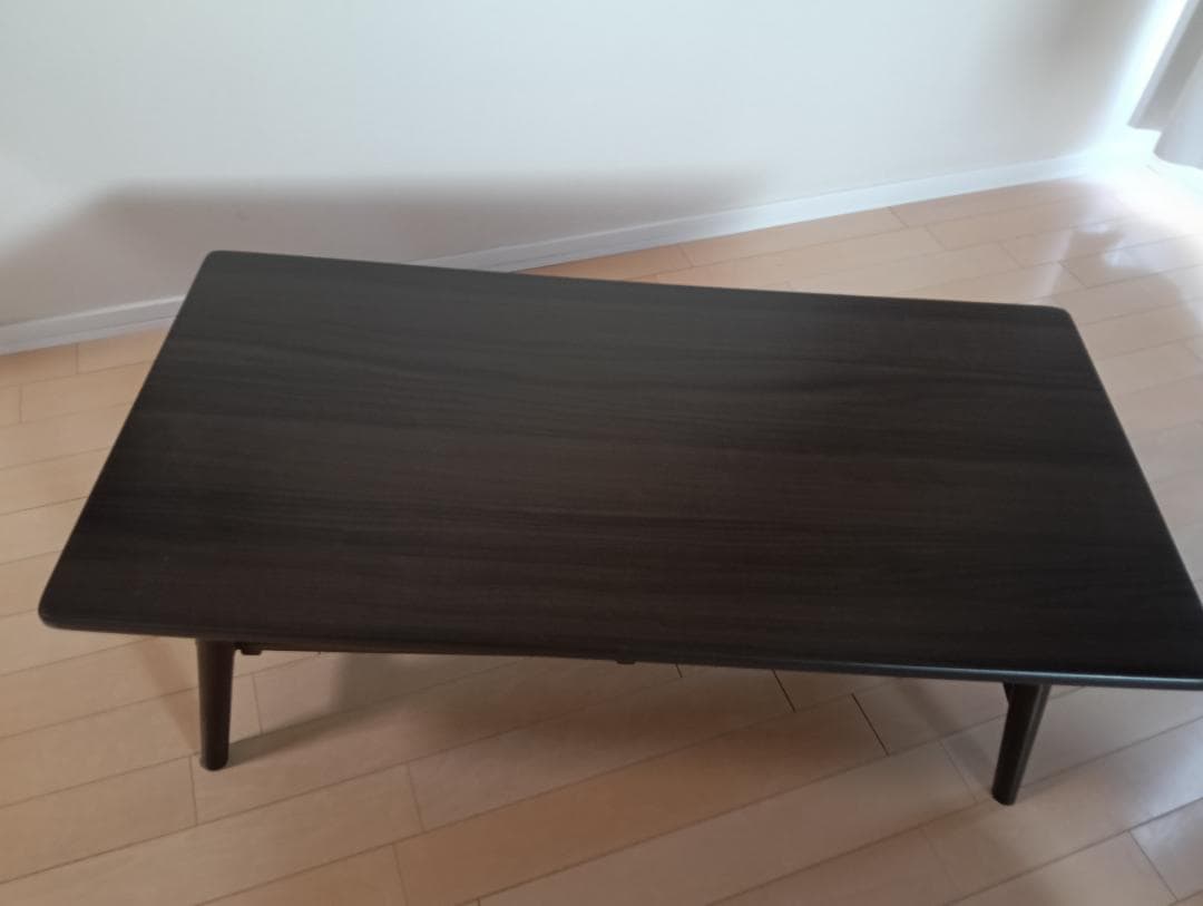 ダークブラウン木製ローテーブル