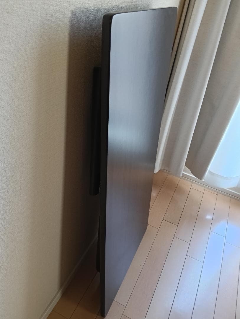 ダークブラウン木製ローテーブル