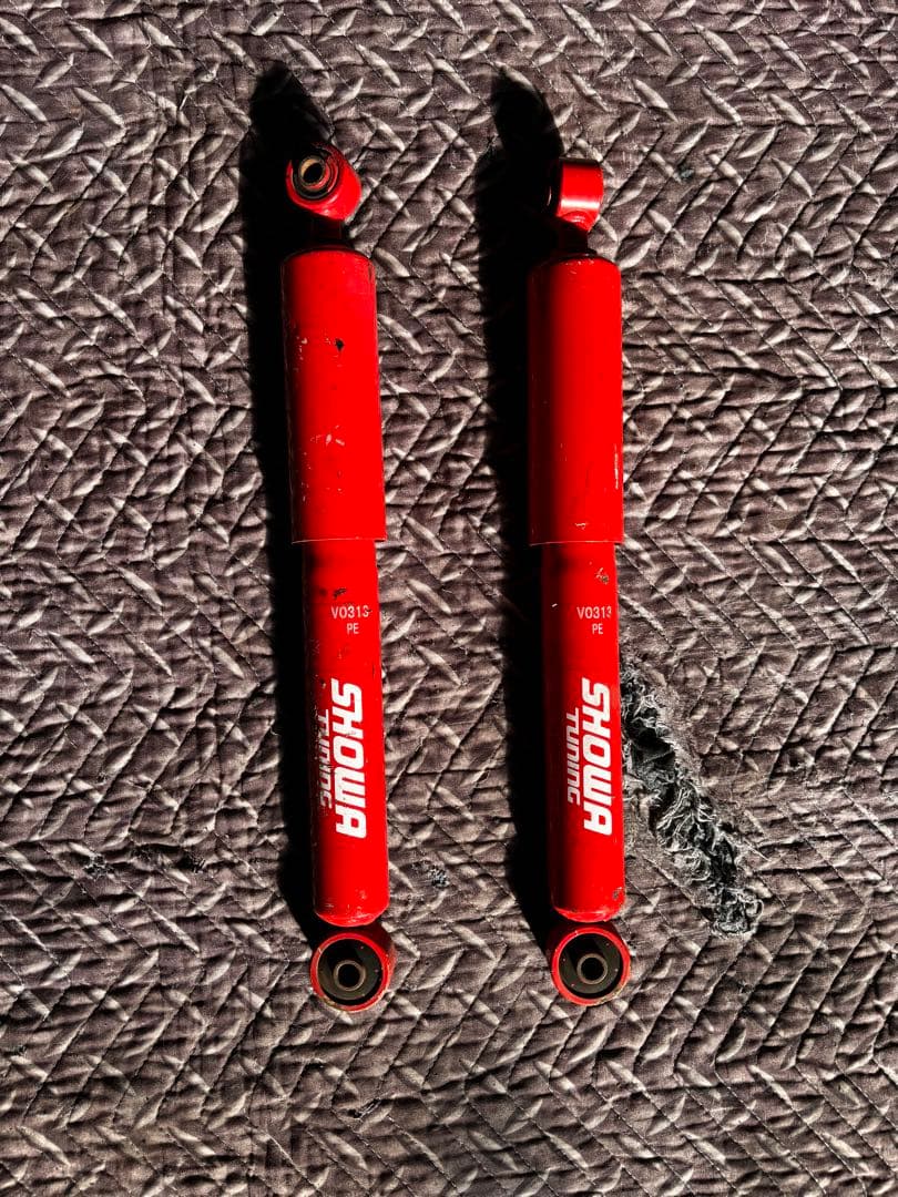 コペン　l880k SHOWA ショウワショックアブソーバー　赤足　リアのみ