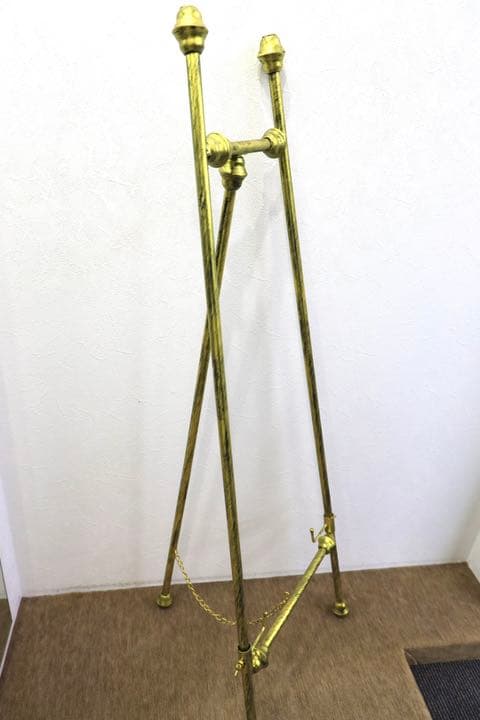 メタルイーゼル　ディスプレイスタンド