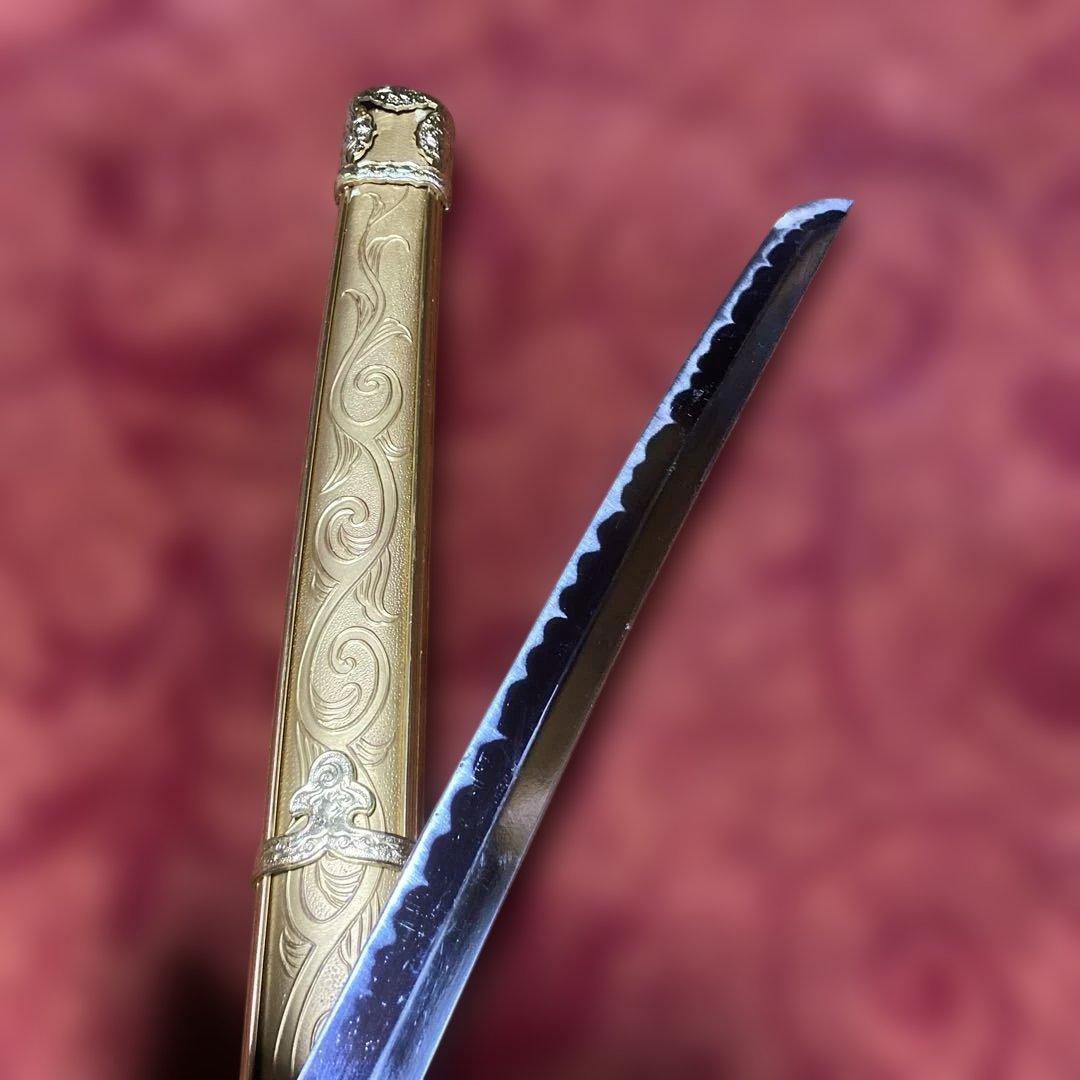 模造刀(刀袋付) 太刀造り 金具装飾 金茶柄 太刀型金鍔