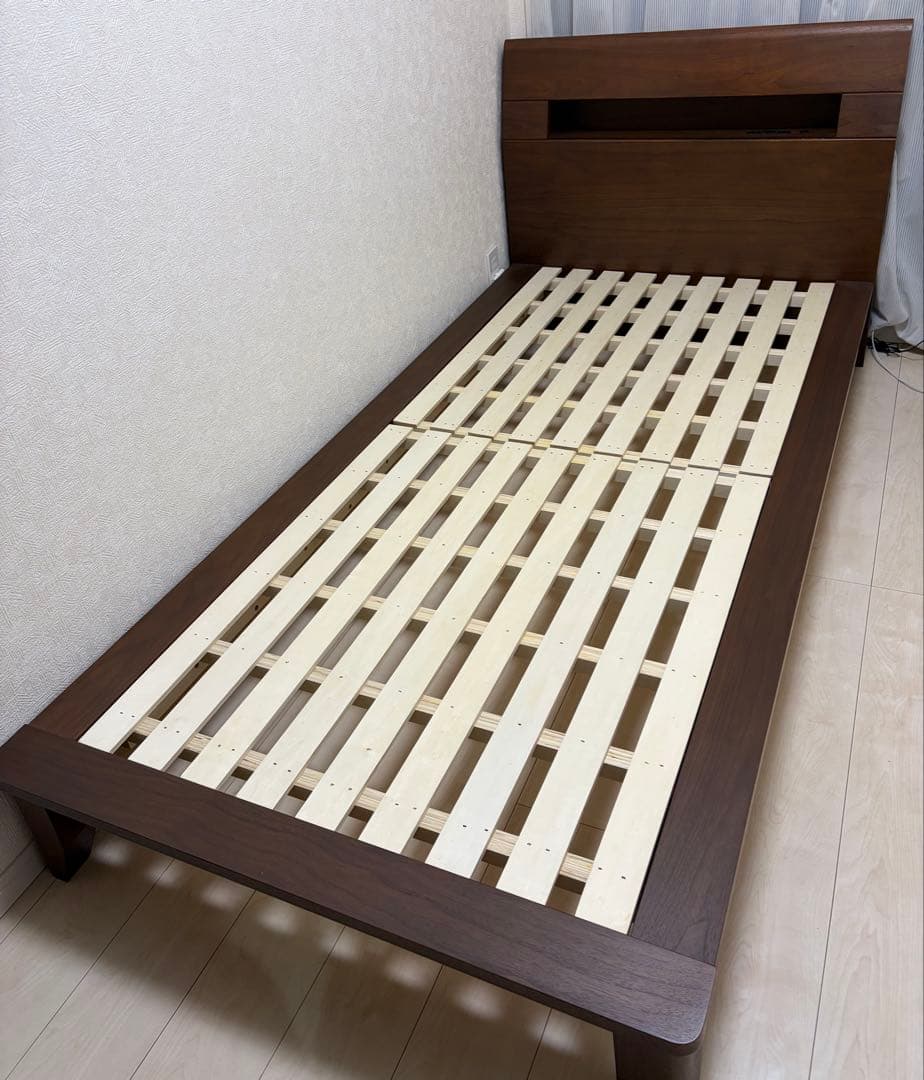 ニトリ / すのこシングルベッドフレーム(ロデリック-S/MBR)