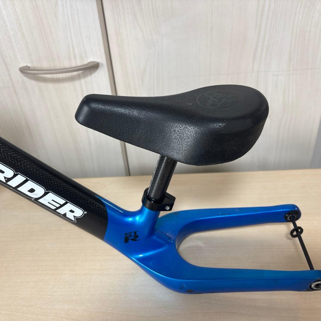 STRIDER ST-R カーボンフレーム ハンドル付き