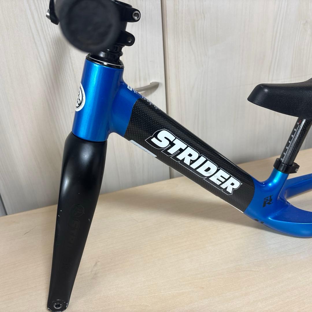 STRIDER ST-R カーボンフレーム ハンドル付き