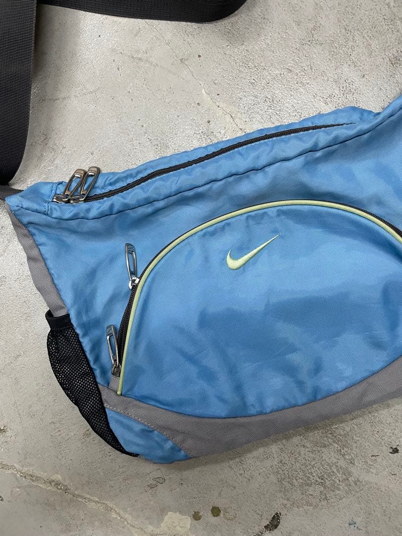 90s NIKE ナイキ　ショルダーバック　y2k 水色　刺繍 ナイロン　テック