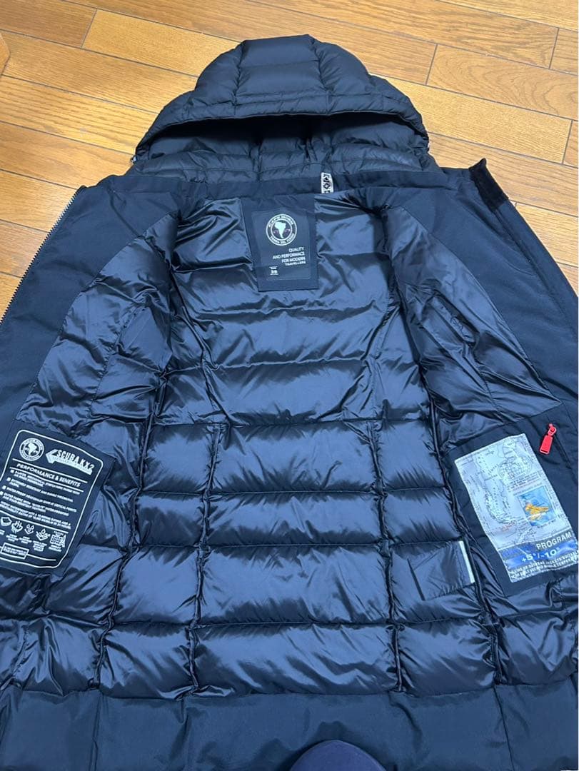 CAPEHORN ダウンジャケット